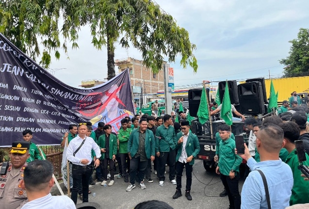 2 Mahasiswa HIMMAH Jadi Korban Represif di Unjuk Rasa Depan Polrestabes Medan