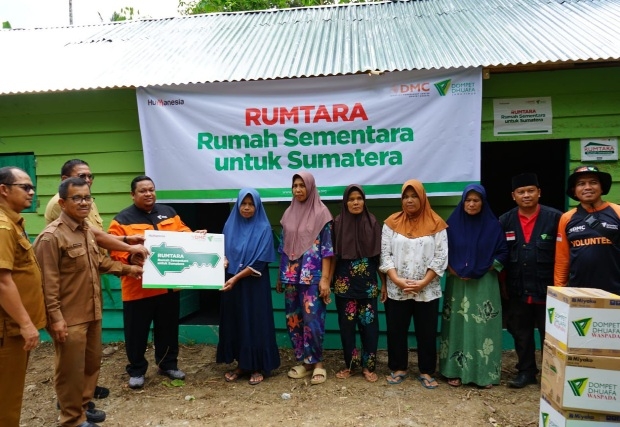 DDW Salurkan RUMTARA Bagi Warga Terdampak Banjir di Tapsel