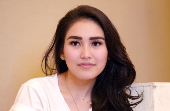 Ayu Ting Ting Senang Dapat Doa Rekan Selebritis Lagi Dekat Dengan Kevin Gusnadi
