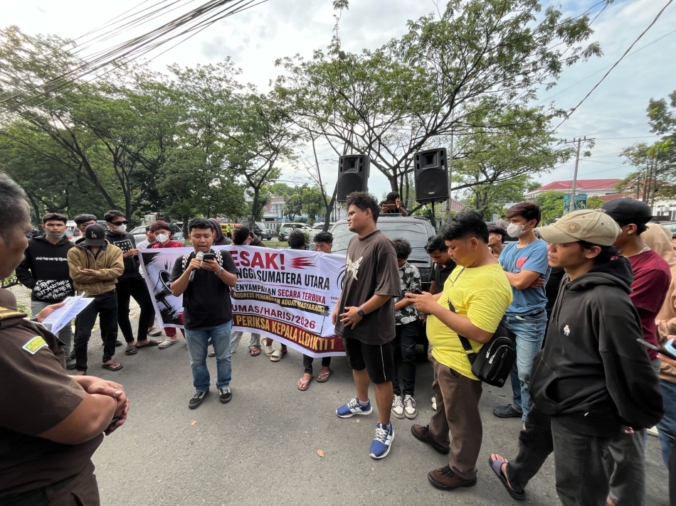 Guntur Geruduk Kejatisu : Segera Tetapkan Tersangka