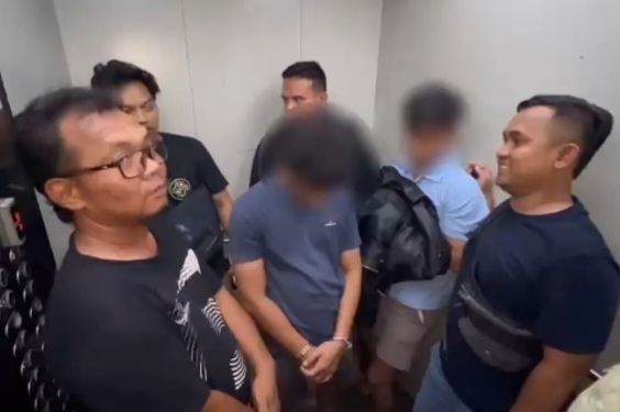 Polisi Gerebek Apartemen di Medan, 2 Pria dan Ratusan Vape Narkoba Diamankan