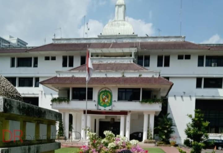 Biaya Air Mineral Walikota Medan Rp.1,1 Miliar, Gen Z Sumut: Mungkin Mahluk Halus yang Minun