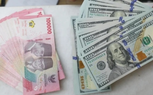 Dolar Perkasa Daya Beli Parah: Hanya Ekspor dan Pariwisata Bisa Untung