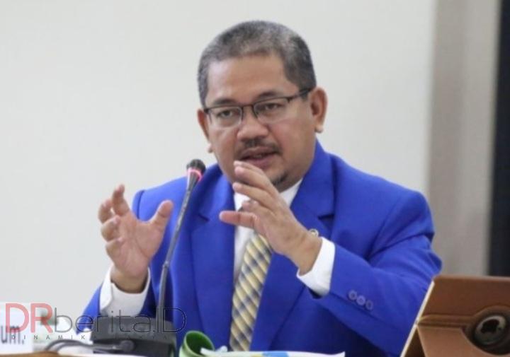 Ketika Wakil Rakyat Lebih Sibuk Membalas Komentar di Media Sosial