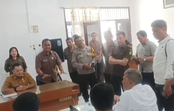 Pedagang Ancam Tidak Bayar Retribusi Jika Pusat Pasar Medan Tak Diperbaiki