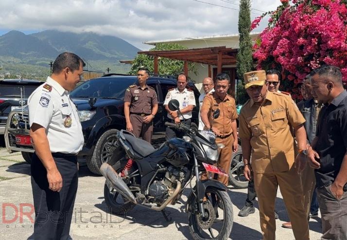 Imigrasi Hibahkan Motor ke Desa Untuk Cegah Perdagangan Orang