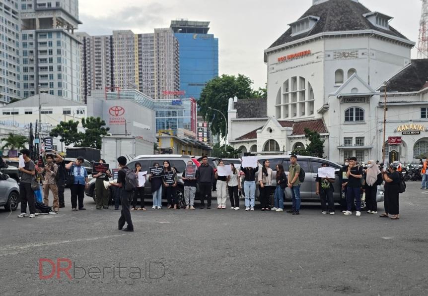 Aksi Kamisan: Payung Hitam Simbol Nasib HAM, Supremasi Sipil, dan Agraria di Posbloc Medan