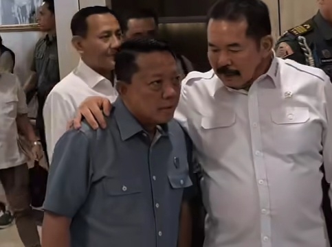 Mantan Jampidsus Tidak Dipecat Sampai Putusan Inkrcaht dari Pengadilan