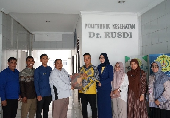 FOZ Sumut dan Politeknik Kesehatan Dr. Rusdi Kolabirasi Selamatkan Mahasiswa Miskin